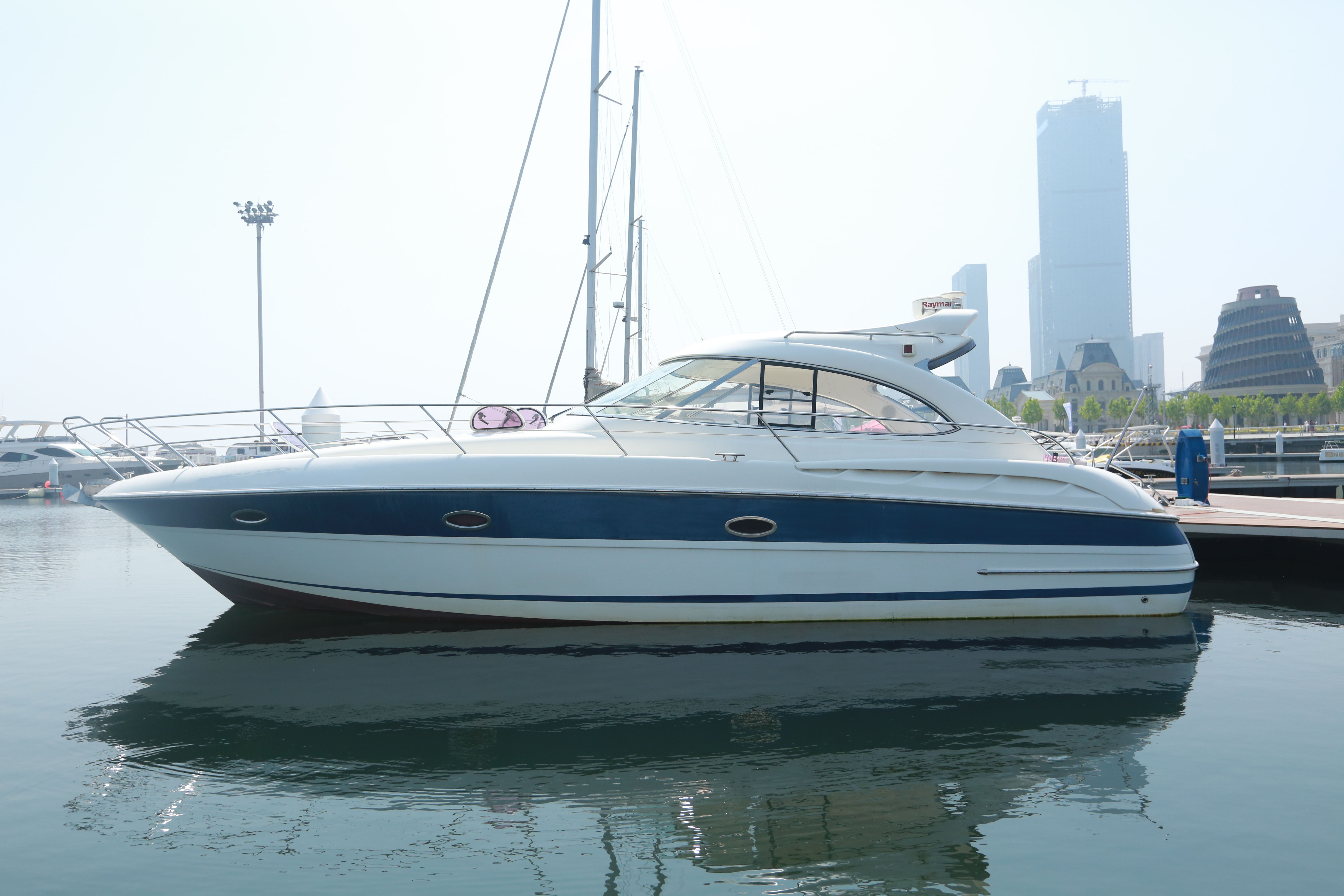 巴伐利亚38运动游艇