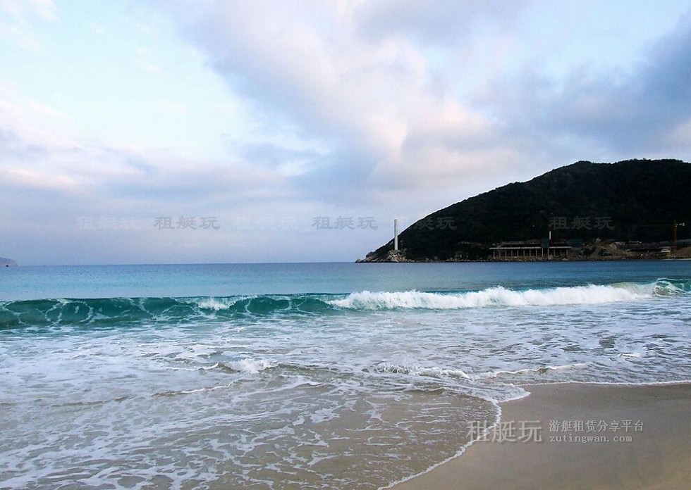 亞龍灣游艇會(huì)→太陽灣→百福灣→東排→西排→亞龍灣酒店群→亞龍灣游艇會(huì) 亞龍灣游艇會(huì)→太陽灣→百福灣→東排→西排→亞龍灣酒店群→亞龍灣游艇會(huì)