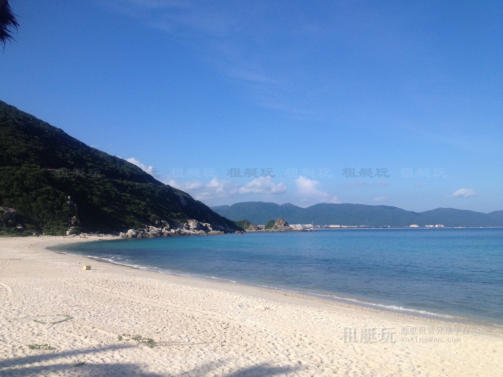 亞龍灣游艇會(huì)→太陽灣→百福灣→東排→西排→亞龍灣酒店群→亞龍灣游艇會(huì) 亞龍灣游艇會(huì)→太陽灣→百福灣→東排→西排→亞龍灣酒店群→亞龍灣游艇會(huì)