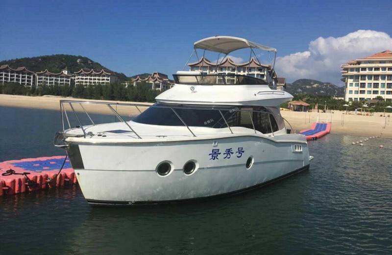 美國(guó)卡福游艇