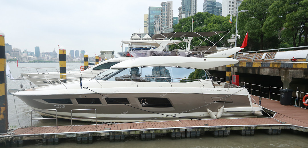 法國(guó)亞諾50英尺飛橋游艇 法國(guó)亞諾50英尺飛橋游艇