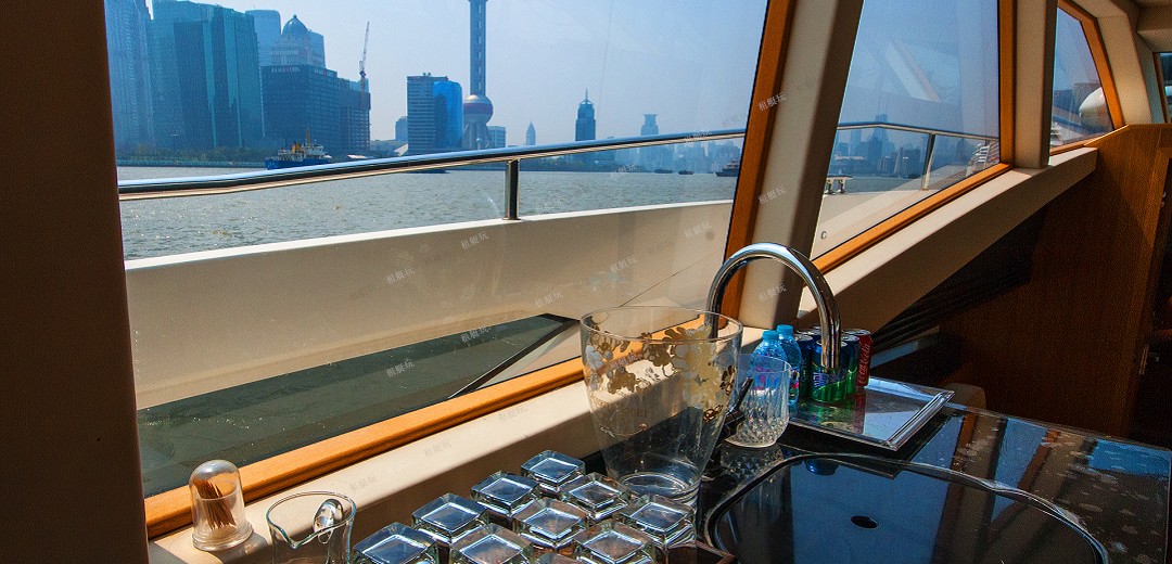 臺(tái)灣AVA 49豪華游艇 1