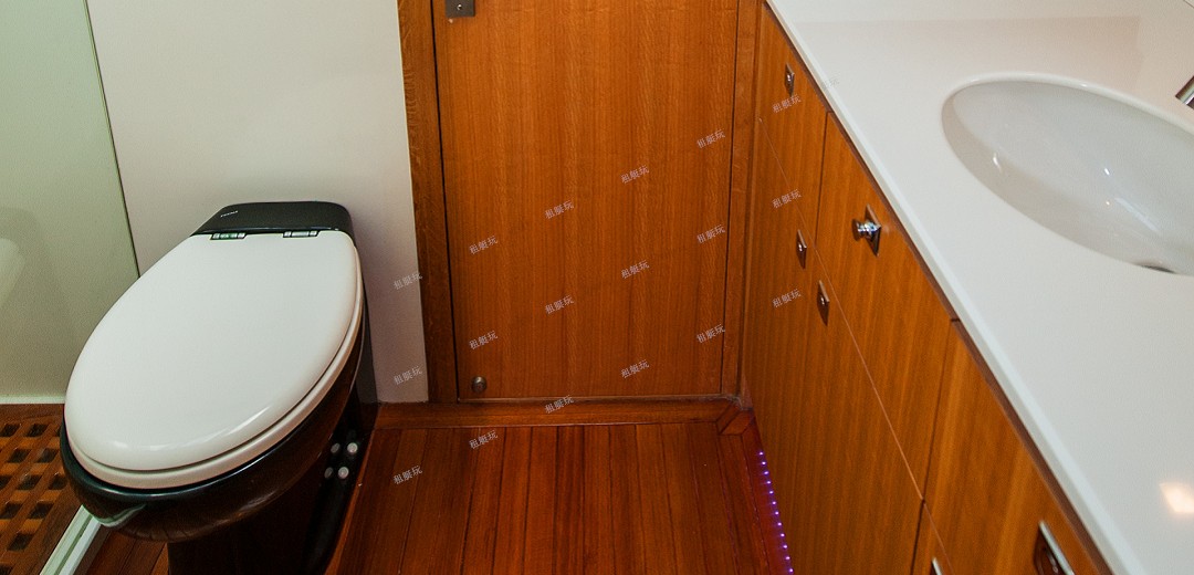 臺(tái)灣AVA 49豪華游艇 1