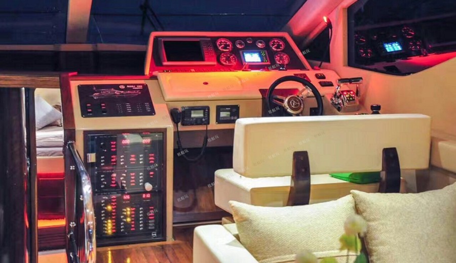 45尺飛橋游艇 45尺飛橋游艇