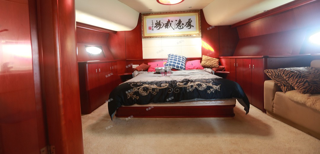 80英尺豪華游艇 80英尺豪華游艇