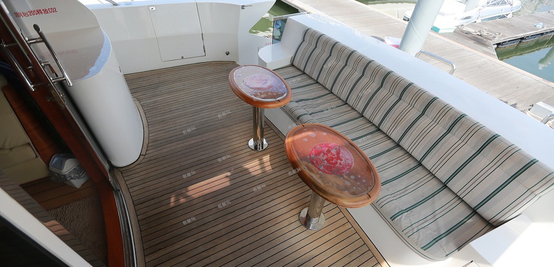 68英尺豪華游艇