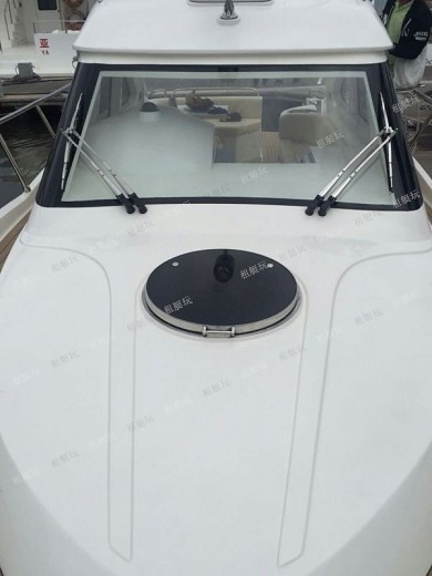 32英尺運(yùn)動(dòng)快艇